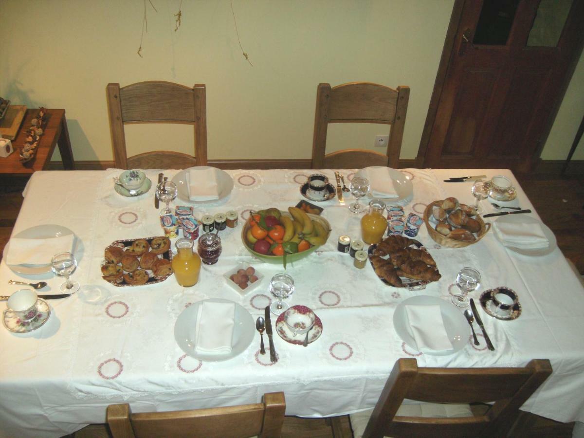 Le Rocher B&B Yvrandes Ngoại thất bức ảnh