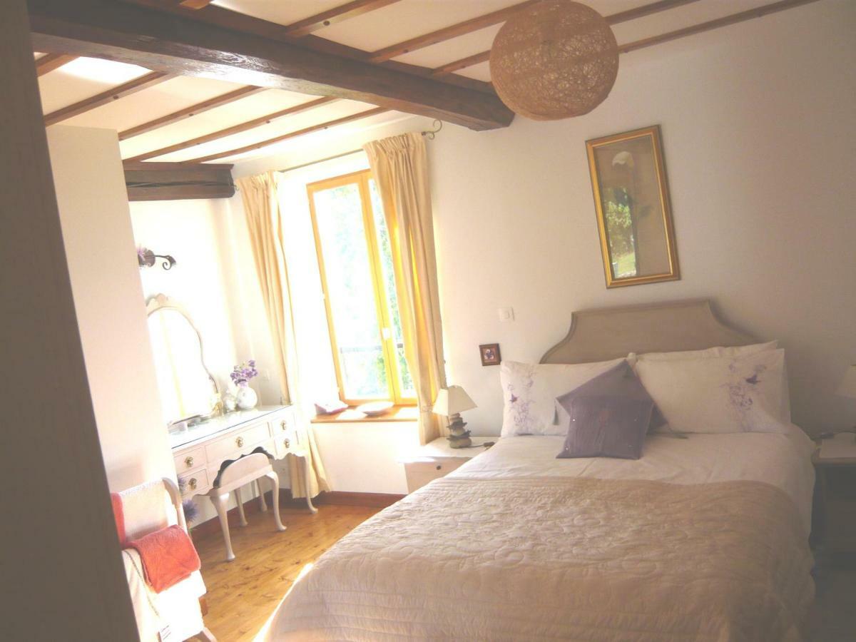 Le Rocher B&B Yvrandes Ngoại thất bức ảnh